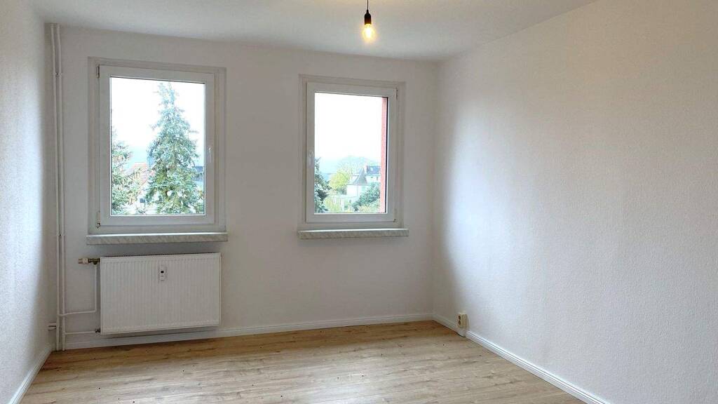 Wohnung zum Kauf provisionsfrei 140.000 € 4 Zimmer 67 m² 1. Geschoss Lichterfelde Schorfheide 16244