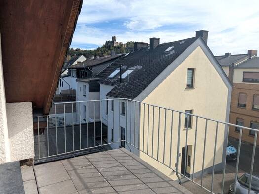Wohnung zur Miete 1.025 € 4 Zimmer 98 m² Niederlahnstein Lahnstein 56112