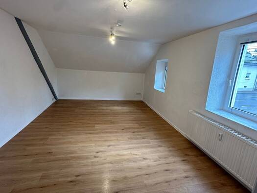 Wohnung zur Miete 580 € 3,5 Zimmer 85 m² Geschoss 1/2 frei ab sofort Riegelsberg 66292