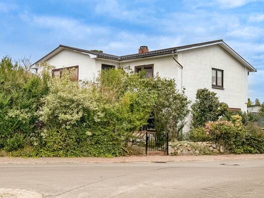Haus zum Kauf 275.000 € 6 Zimmer 180 m² 688 m² Grundstück Dellstedt 25786