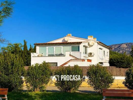Chalet zum Kauf 475.000 € 4 Zimmer 235 m² Castanyer Roses 17480