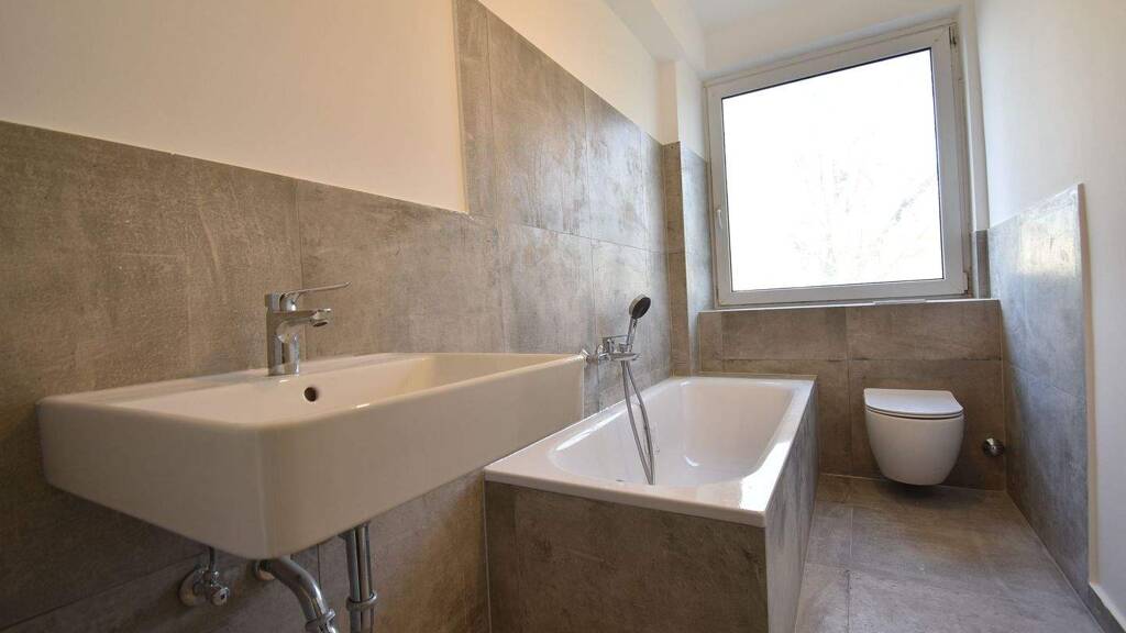 Wohnung zur Miete 1.255 € 4 Zimmer 100,8 m² 2. Geschoss frei ab sofort Werkerhofplatz 7 Mitte Heiligenhaus 42579