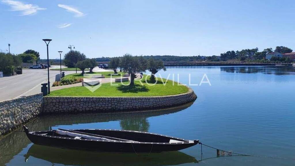 Land-/Forstwirtschaft zum Kauf 249.200 € Nin Nin