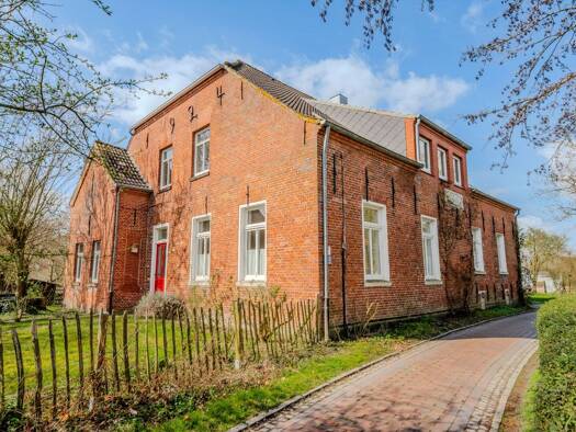 Einfamilienhaus zum Kauf 449.000 € 16 Zimmer 376,6 m² 1.451 m² Grundstück Loquard Krummhörn 26736