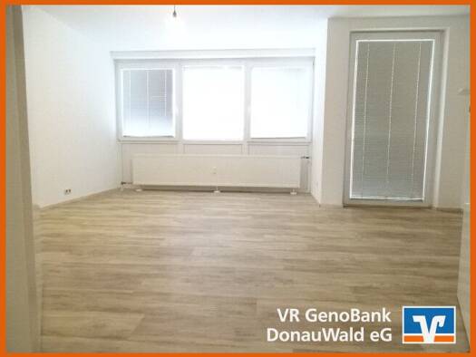 Wohnung zur Miete 900 € 3 Zimmer 105 m² Osterhofen Osterhofen 94486