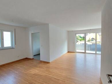 Wohnung zur Miete 1.100 € 3 Zimmer 86 m² Geschoss 1/2 frei ab 01.10.2025 Parsberg Parsberg 92331