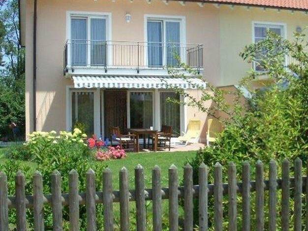 Doppelhaushälfte zur Miete 3.100 € 6 Zimmer 210 m² 465 m² Grundstück frei ab 01.02.2026 Ulmenstrasse 0 Gauting 82131