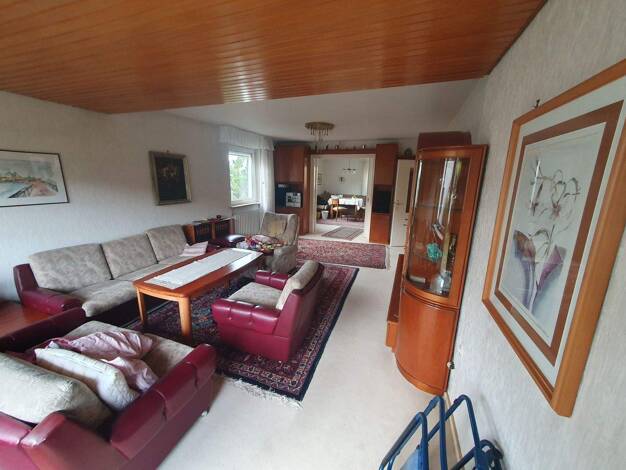 Einfamilienhaus zum Kauf 362.000 € 7 Zimmer 133 m² 742 m² Grundstück Gochsheim 97469