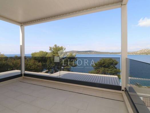 Wohnung zum Kauf 630.000 € 4 Zimmer 112 m² 1. Geschoss Grebastica, Sibenik - Okolica Šibenik