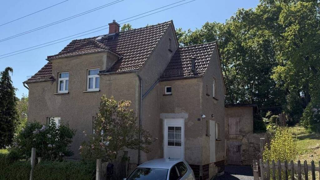 Einfamilienhaus zum Kauf 118.600 € 4 Zimmer 90 m² 1.741 m² Grundstück frei ab sofort Weida Weida , Thür 07570