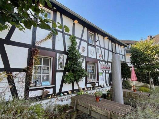 Haus zum Kauf 640.000 € 10 Zimmer 473,3 m² 423 m² Grundstück Dambroich Hennef (Sieg) 53773