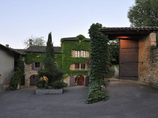 Haus zum Kauf 1.265.000 € 510 m² 5.694 m² Grundstück Ouilly les Rousses-Chervinges Gleizé 69400