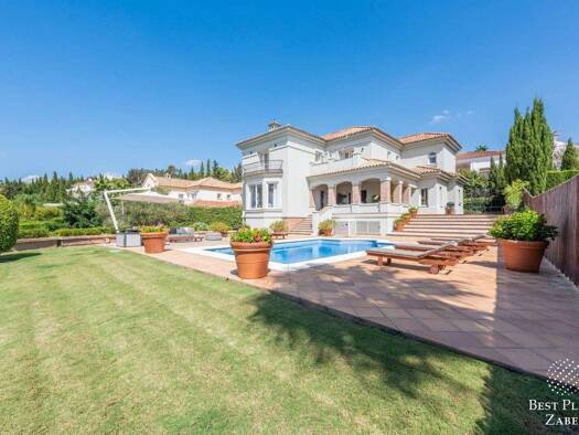 Villa zum Kauf provisionsfrei 1.795.000 € 5 Zimmer 458 m² 1.101 m² Grundstück Sotogrande