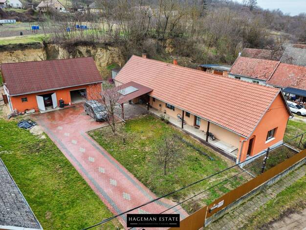 Bauernhaus zum Kauf provisionsfrei 76.200 € 3 Zimmer 105 m² 1.300 m² Grundstück frei ab sofort Kis i Pári 7091