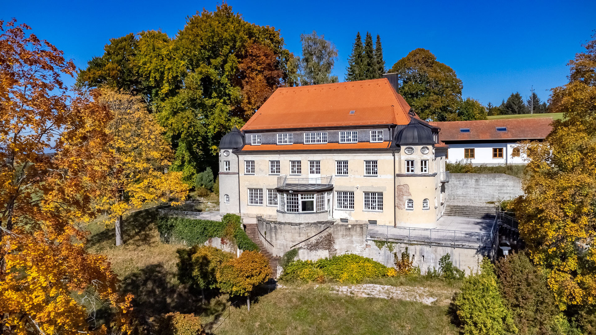 Villa zum Kauf 18 Zimmer 1.060 m²<br/>Wohnfläche 17.390 m²<br/>Grundstück Rückholz 87494