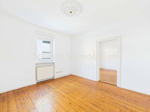 Einfamilienhaus zur Miete 1.550 € 5 Zimmer 102 m² 180 m² Grundstück frei ab 01.09.2026 Griesheim Frankfurt am Main 65933