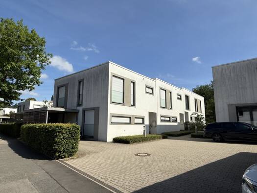 Einfamilienhaus zum Kauf provisionsfrei 499.000 € 6 Zimmer 164 m² 301 m² Grundstück Solbadstraße 7 B Bad Pyrmont Bad Pyrmont 31812