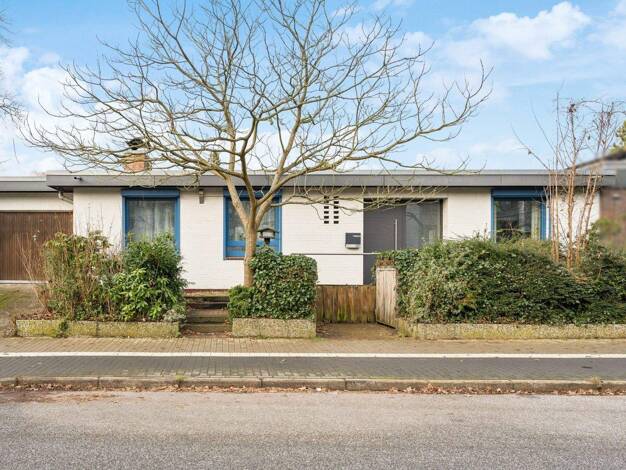 Einfamilienhaus zum Kauf 449.000 € 4 Zimmer 130,6 m² 411 m² Grundstück Wedel 22880