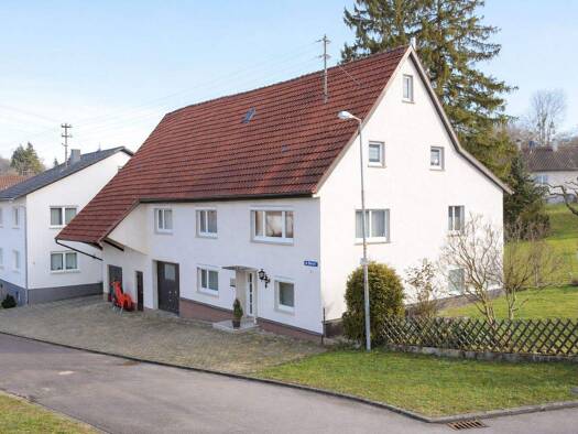 Bauernhaus zum Kauf 289.000 € 6,5 Zimmer 183 m² 840 m² Grundstück frei ab sofort Im Oberdorf 9 Wessingen Bisingen 72406