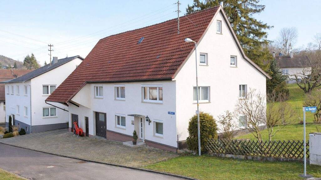Bauernhaus zum Kauf 289.000 € 6,5 Zimmer 183 m² 840 m² Grundstück frei ab sofort Im Oberdorf 9 Wessingen Bisingen 72406