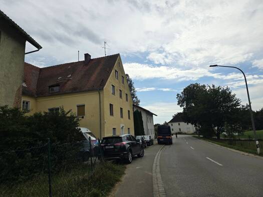 Wohnung zur Miete 700 € 2,5 Zimmer 65 m² Geschoss 1/3 frei ab sofort Rottstraße 11 Seifriedswörth Wurmsham 84189