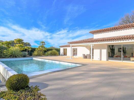 Einfamilienhaus zum Kauf 1.450.000 € 220 m² 3.900 m² Grundstück Nord LORGUES 83510