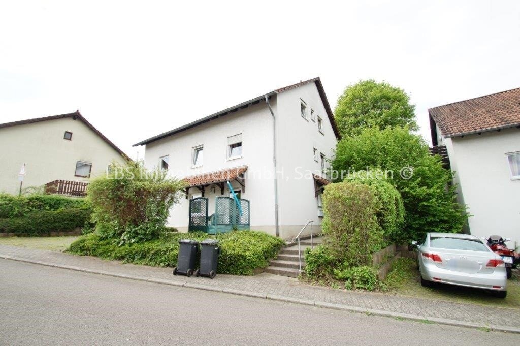 Mehrfamilienhaus zum Kauf 272.000 € 8 Zimmer 198 m²<br/>Wohnfläche 412 m²<br/>Grundstück Lebach Lebach 66822