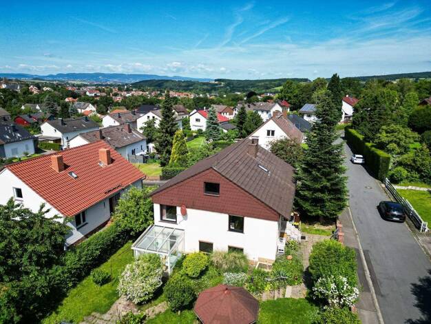 Haus zum Kauf 375.000 € 9 Zimmer 170 m² 716 m² Grundstück Oberkaufungen Kaufungen 34260