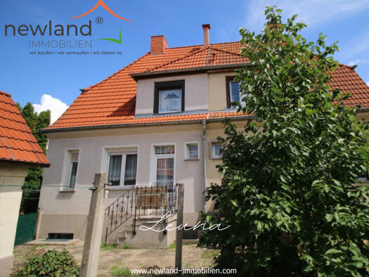 Doppelhaushälfte zum Kauf 70.001 € 4 Zimmer 70,5 m² 215 m² Grundstück Leuna 06237