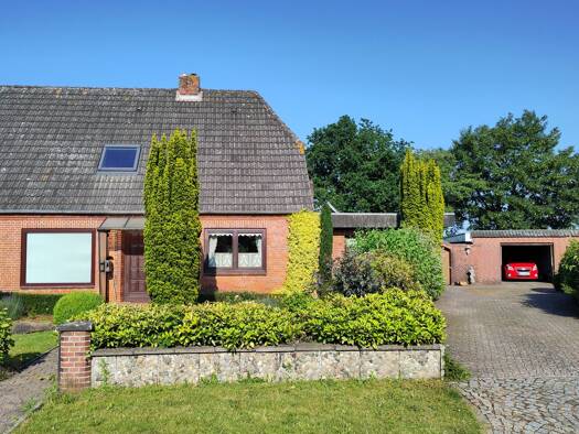 Doppelhaushälfte zum Kauf provisionsfrei 219.000 € 4,5 Zimmer 120 m² 829 m² Grundstück frei ab 01.08.2026 Lindholm Risum-Lindholm 25920