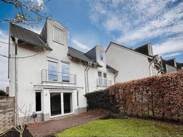 Reihenmittelhaus zur Miete 2.100 € 5 Zimmer 140 m² 350 m² Grundstück frei ab 01.01.2027 Küdinghovener Str. 139 g Beuel Bonn 53227