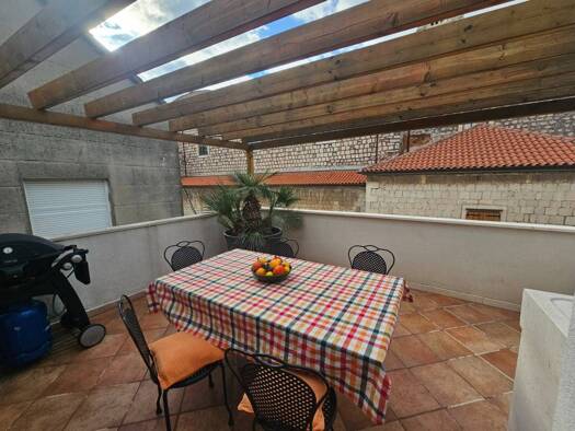 Reihenhaus zum Kauf 420.000 € 3 Zimmer 150 m² Kaštel Lukšić 21215