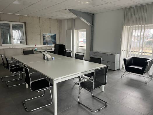 Büro zur Miete provisionsfrei 10 € 1 Zimmer 1.350 m² Bürofläche Friedlingen Weil am Rhein 79576