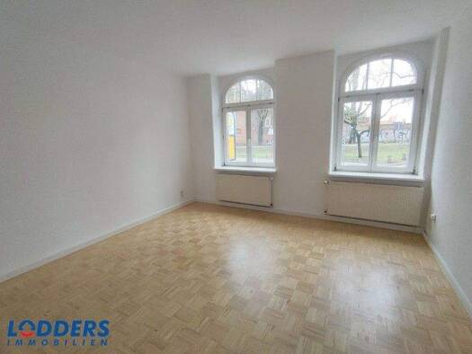 Wohnung zur Miete 435 € 2,5 Zimmer 58 m² EG frei ab sofort Stendal 39576