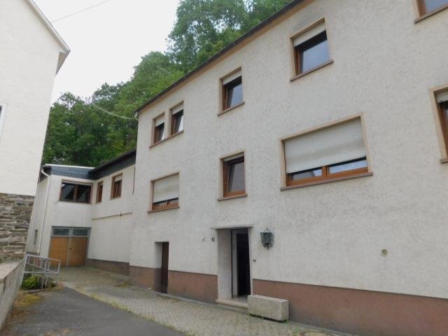 Einfamilienhaus zum Kauf 135.000 € 8 Zimmer 230 m²<br/>Wohnfläche 429 m²<br/>Grundstück Barl Zell 56856