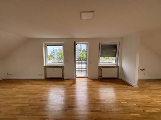 Wohnung zur Miete 1.360 € 4 Zimmer 92,7 m² 2. Geschoss frei ab 15.10.2026 Mörfelden Mörfelden-Walldorf 64546