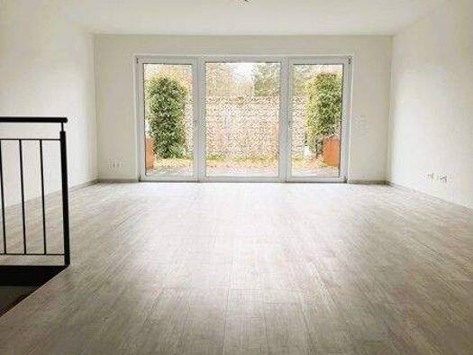 Wohnung zur Miete 2.117 € 5 Zimmer 171 m² frei ab 21.03.2026 Schwabstrasse 55 Weinsberg 74189