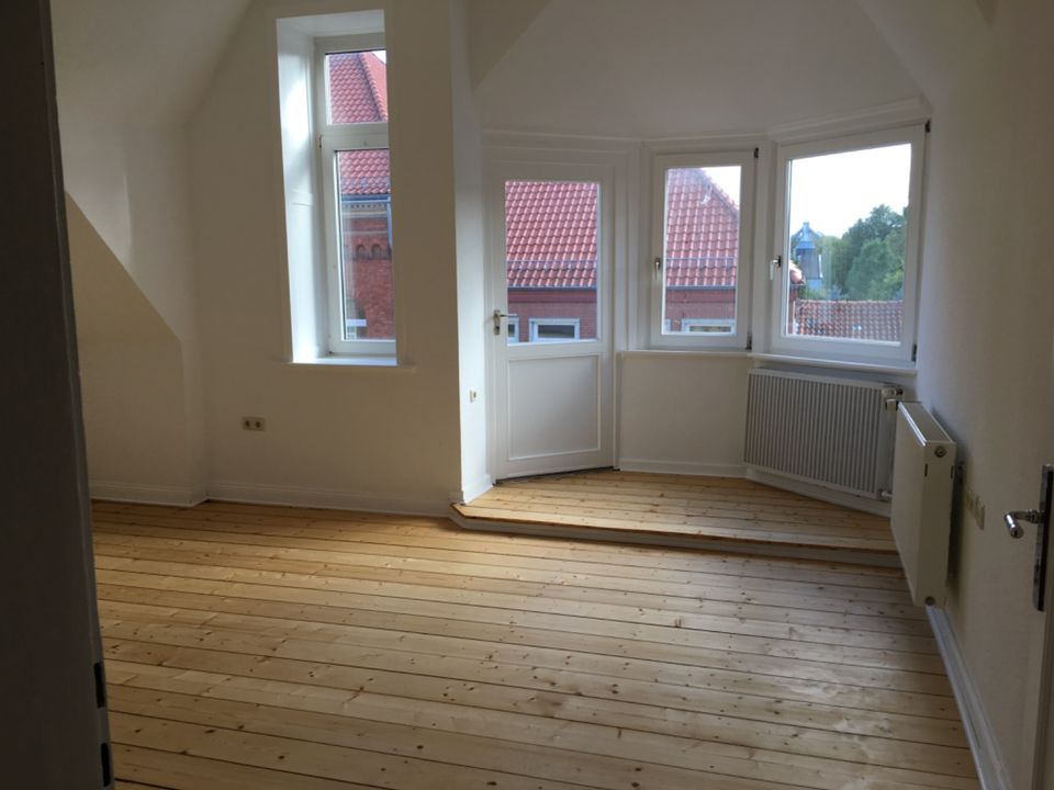 Wohnung zum Kauf provisionsfrei 139.000 € 4,5 Zimmer 111 m²<br/>Wohnfläche Elze Elze 31008