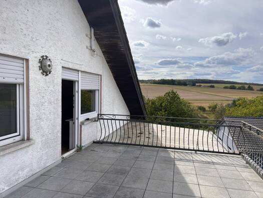 Terrassenwohnung zur Miete 750 € 3,5 Zimmer 98 m² Geschoss 1/2 frei ab sofort Esch Waldems 65529