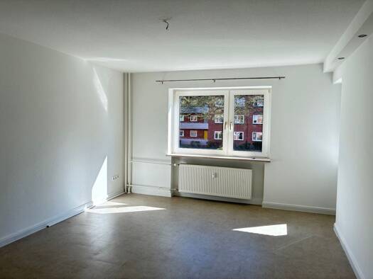 WG-Zimmer zur Miete 740 € 3,5 Zimmer 82,1 m² 1. Geschoss frei ab 01.05.2026 Insterburger Str. 14 Neumühlen-Dietrichsdorf Kiel 24149