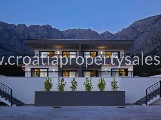 Haus zum Kauf 675.000 € 3 Zimmer 157 m² Makarska