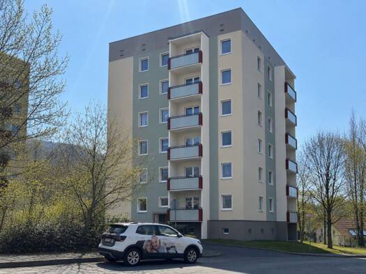 Wohnung zur Miete 474 € 3 Zimmer 67,8 m² 5. Geschoss frei ab 01.11.2026 Carl-Fiedler-Straße 52 Suhl Suhl 98527