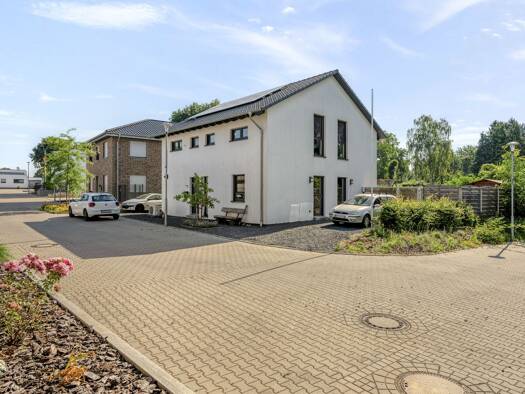 Einfamilienhaus zum Kauf 415.000 € 6 Zimmer 150 m² 531 m² Grundstück Schierwaldenrath Gangelt 52538