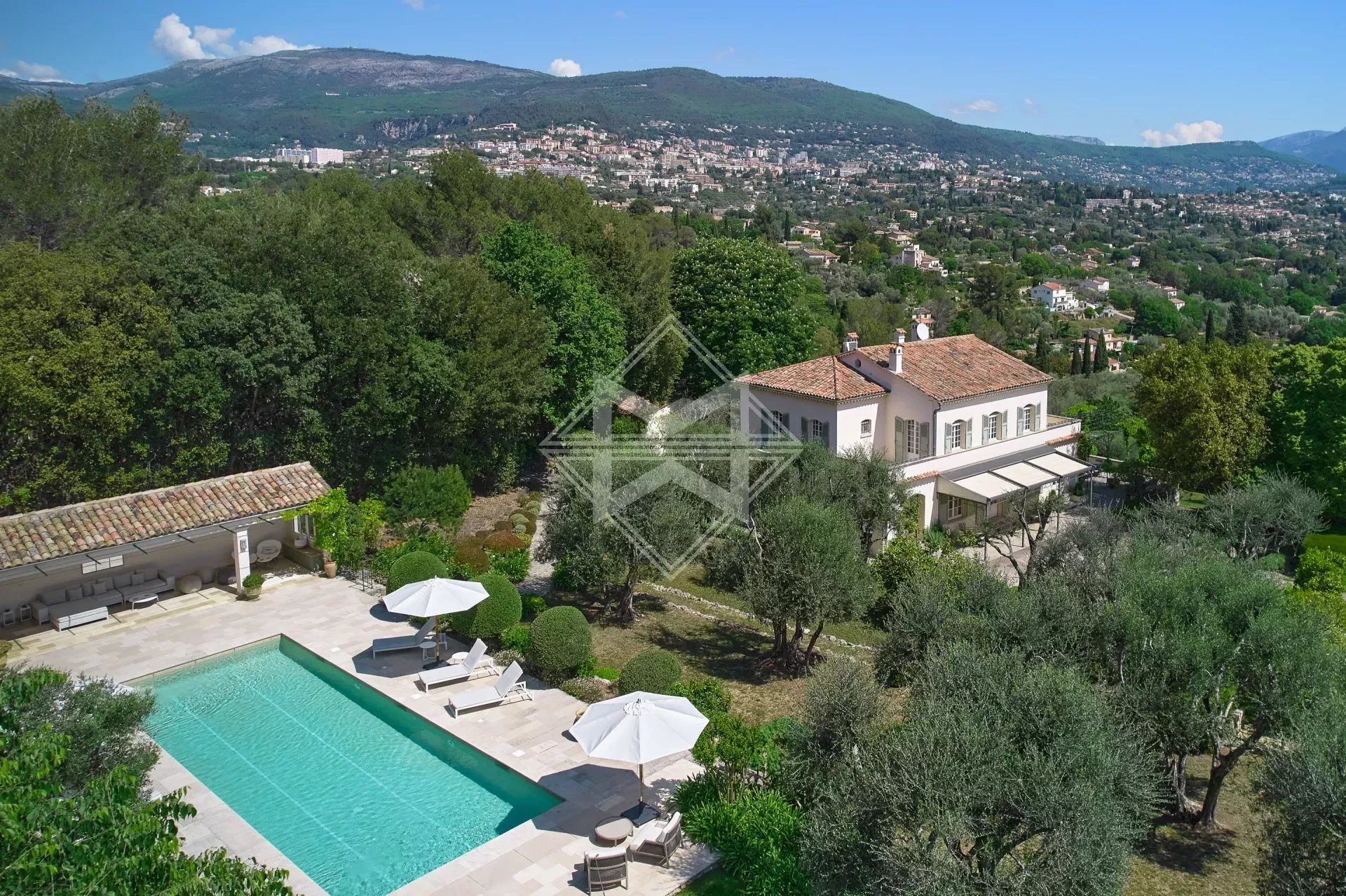 Villa zum Kauf provisionsfrei 3.500.000 € 8 Zimmer 366 m²<br/>Wohnfläche 10.000 m²<br/>Grundstück Saint Jacques Sud Grasse 06130