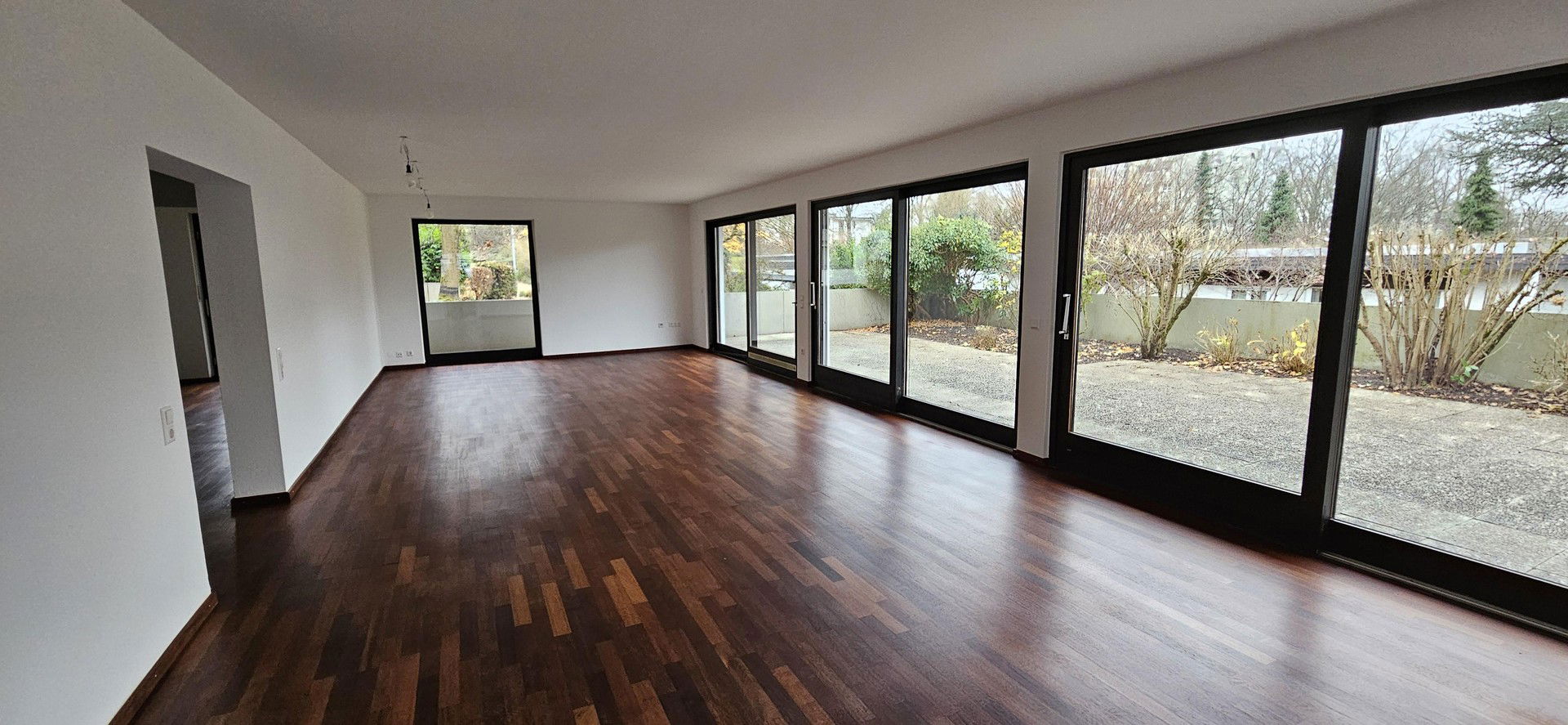 Terrassenwohnung zur Miete 2.180 € 6 Zimmer 200 m²<br/>Wohnfläche EG<br/>Geschoss Nordoststadt Offenburg 77654