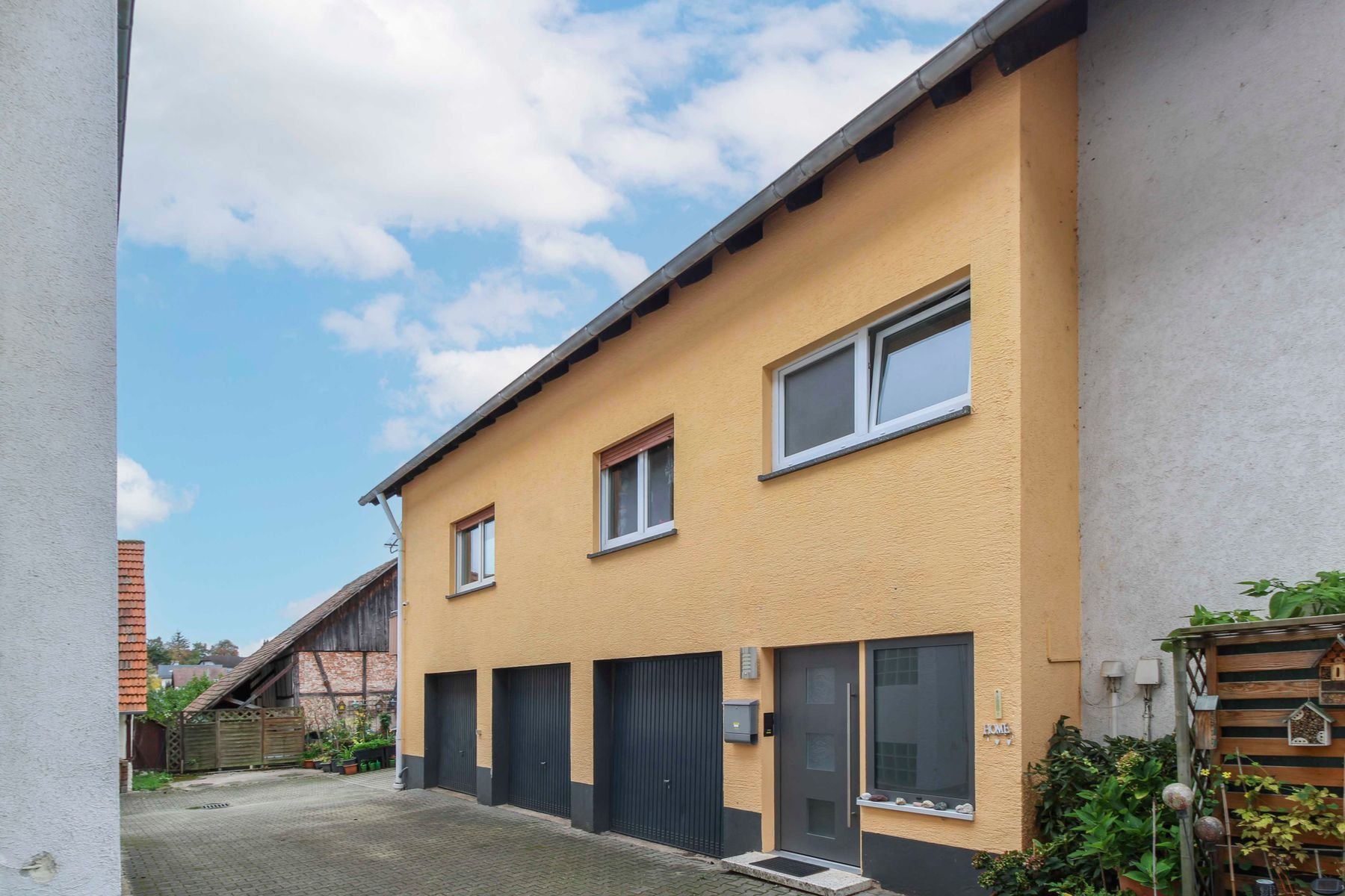 Mehrfamilienhaus zum Kauf 390.000 € 6 Zimmer 150,1 m²<br/>Wohnfläche 254,1 m²<br/>Grundstück Winden Sinzheim 76547