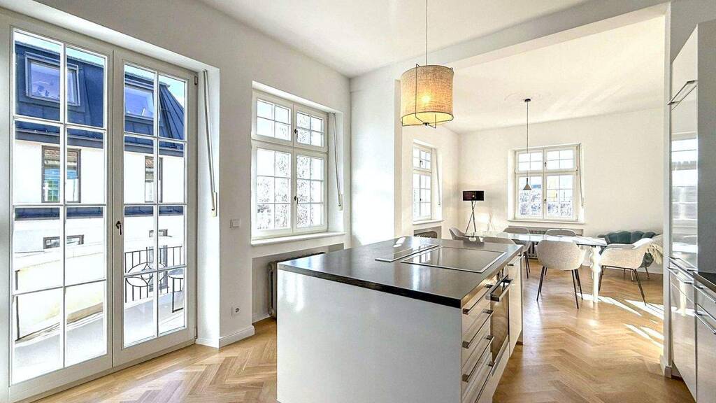 Einzigartiges Familienjuwel in denkmalgeschützter Jugendstil-Villa