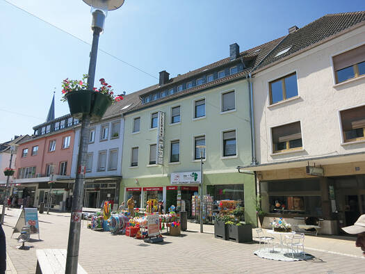 Wohn- und Geschäftshaus zum Kauf als Kapitalanlage geeignet 698.000 € 715 m² 502 m² Grundstück Zweibrücken 66482