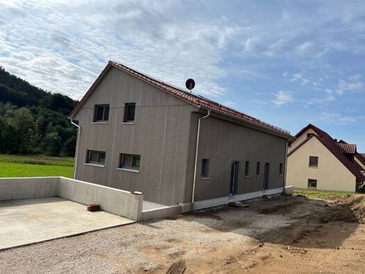 Doppelhaushälfte zur Miete 1.655 € 7 Zimmer 157 m² 300 m² Grundstück frei ab 01.03.2026 Mitterrohrenstadt Berg bei Neumarkt in der Oberpfalz 92348