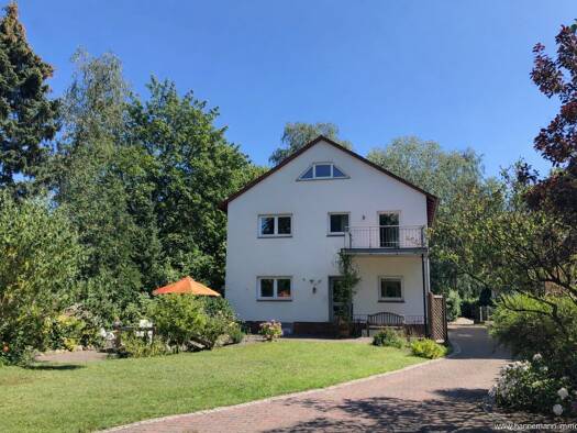 Einfamilienhaus zum Kauf 849.000 € 6,5 Zimmer 225,6 m² 801 m² Grundstück Wedel 22880